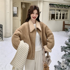 新款双面穿皮毛一体外套2D035-25141P195K288，女装短外套，2D035