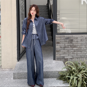 高级小众穿搭韩系chic蓝色衬衫套装女初春秋超火好看阔腿裤三件套图片