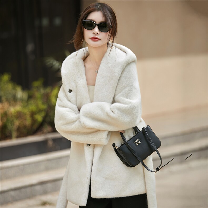 2025年秋季新款腰带连帽针织外套时尚休闲通勤百搭，女装针织衫/毛衣，圣丽羊绒