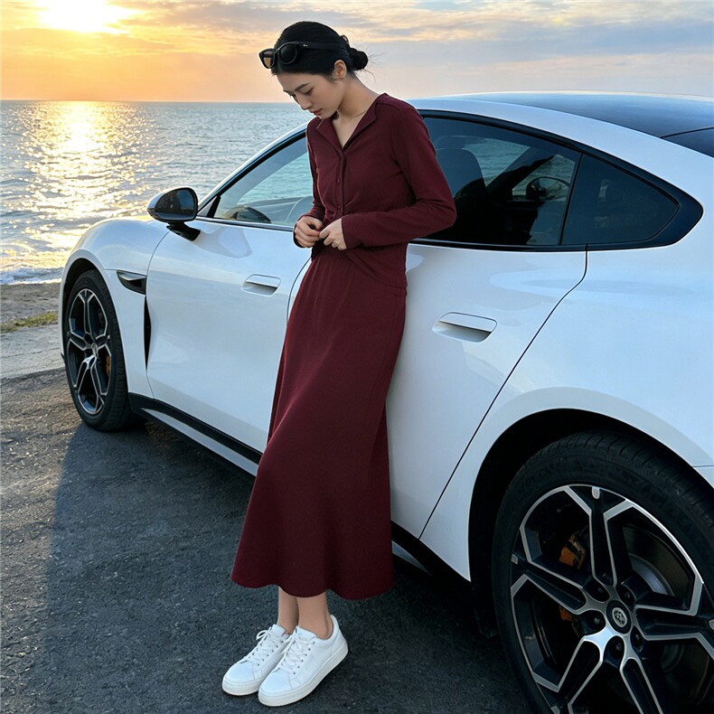 欧货休闲时尚套装裙女春款设计感修身褶皱长袖上衣半身长裙两件套,女装套装/套裙,江南