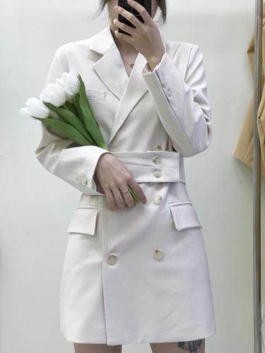 【现货】新款韩版腰带西装裙，女装西装，Yellow y.意罗