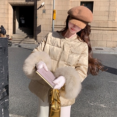 现货！（90新标带检）人丝提花新中式圆领狐狸毛贵气优雅羽绒服女，女装羽绒服，水衣源