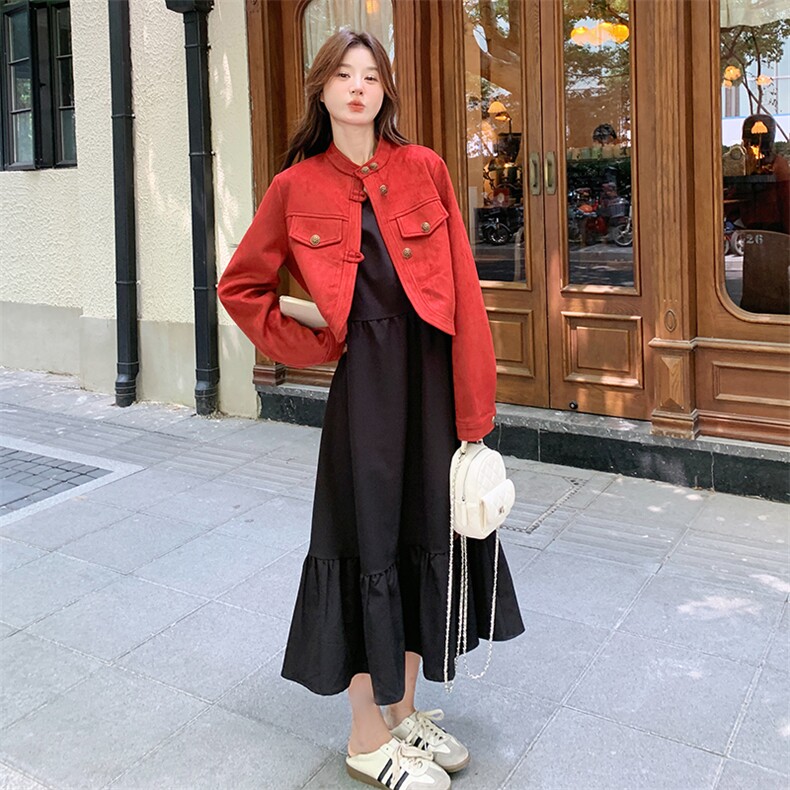 红色牛仔外套配连衣裙女2025早春新款漂亮独特减龄背心裙两件套装图片