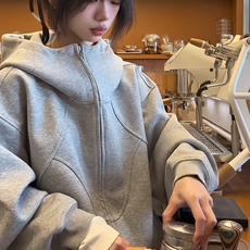灰色