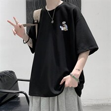黑色