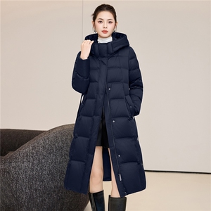 90鸭绒连帽羽绒服女2025冬季新款系带收腰加长款过膝棉袄外套图片