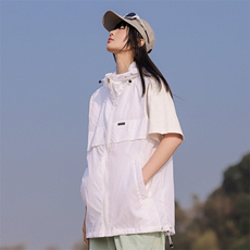 白色