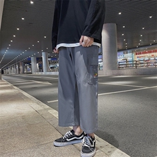 灰色