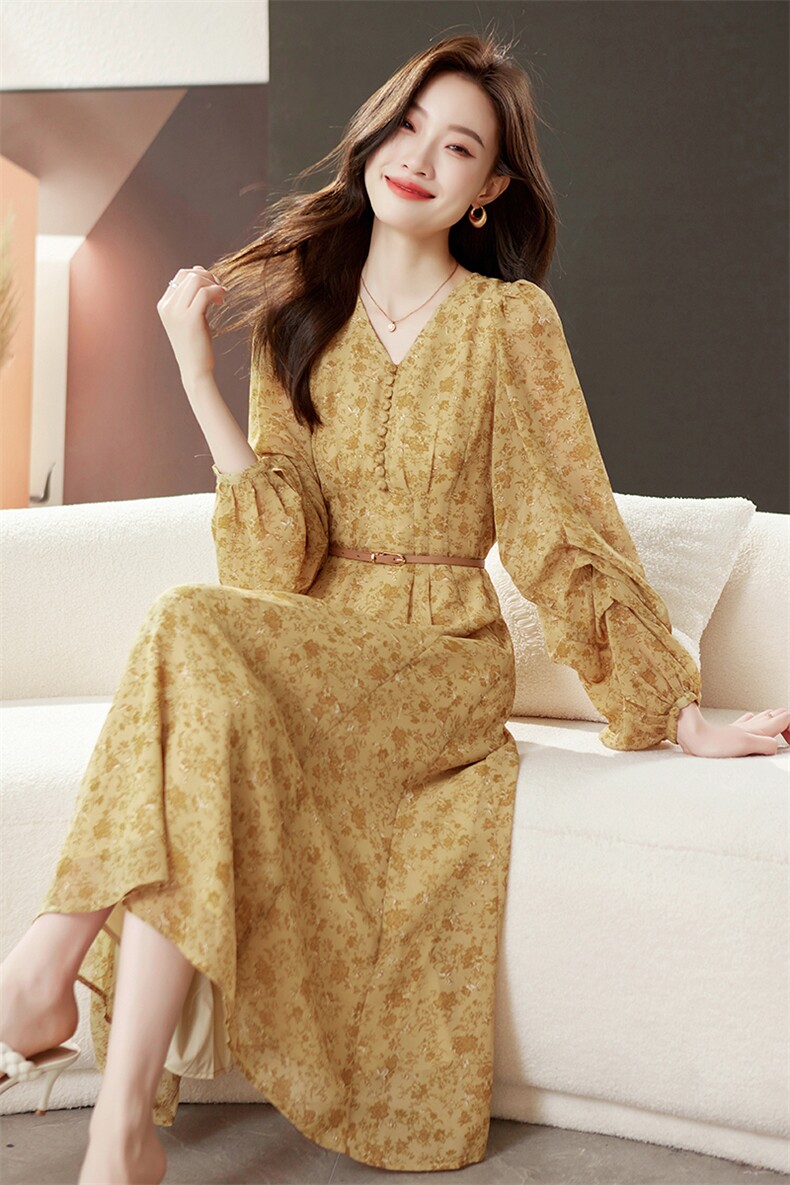 法式V领碎花连衣裙女2026年秋季新款高腰显瘦百搭中长裙,女装连衣裙,艾米