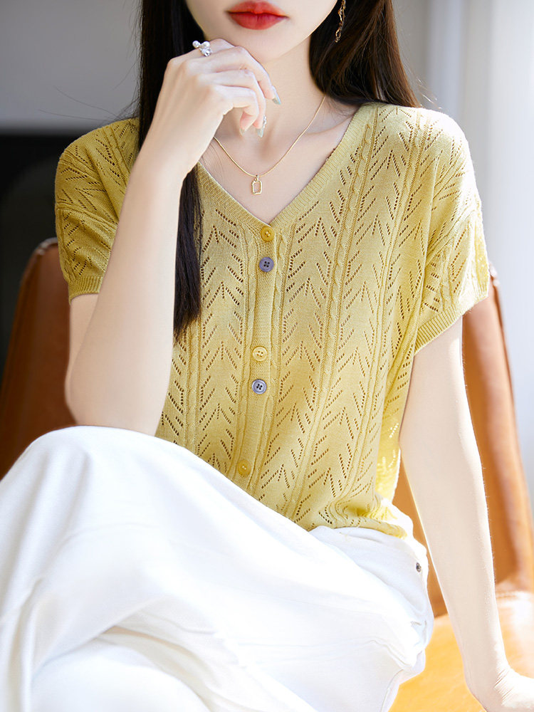短袖其他常规2025年夏季V领夏季开衫女夏季新款高级感,女装T恤,暖圣羊羊绒
