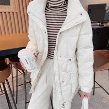 （现货）冬款欧货羽绒服，女装羽绒服，大晶