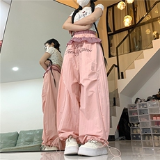 粉红色
