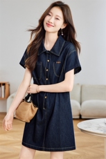 深蓝色休闲牛仔连衣裙女2025夏季新款小个子宽松翻领短袖衬衫裙子，商品下架区，魅家
