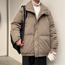 苔绿色