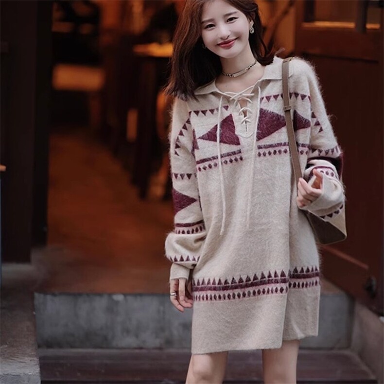 秋款长袖翻领针织连衣裙法式复古几何图案显瘦百搭气质女装,女装连衣裙,珍珑羊绒