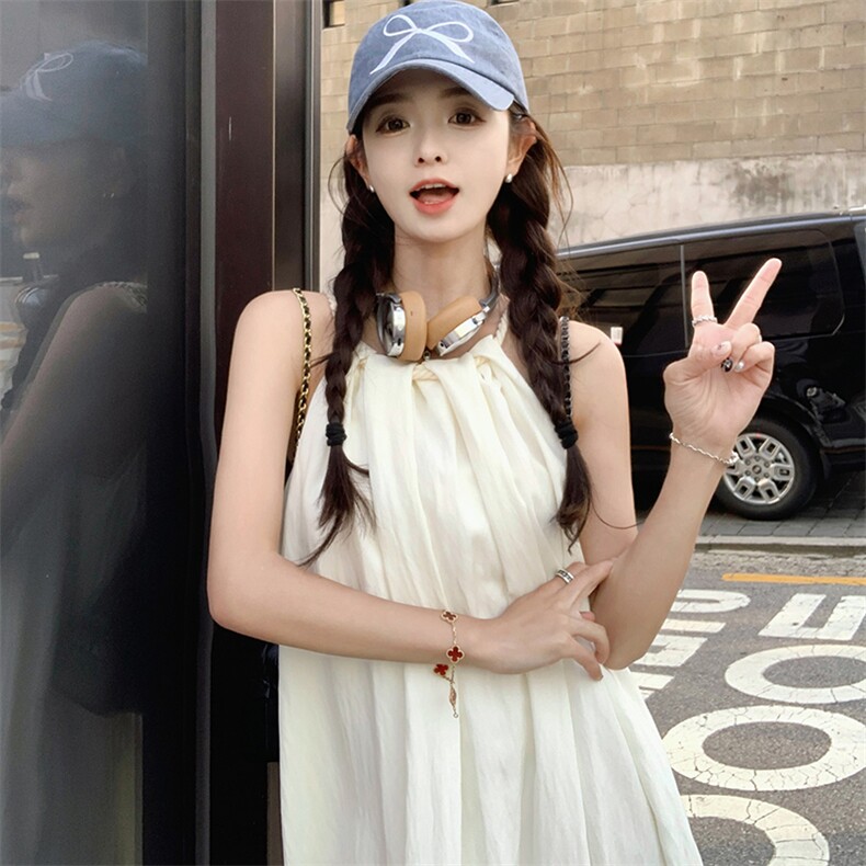 2025年夏季时尚潮流挂脖吊带连衣裙纯色抽绳优雅气质大摆型，女装连衣裙，诺蝶