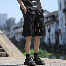 黑色