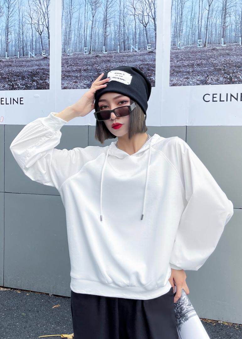 2121秋季新款黑白两色带帽拼接卫衣，女装卫衣/绒衫，琼卿格