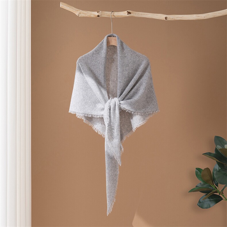 时尚百搭通勤休闲流苏三角巾，披肩，臻歆羊绒