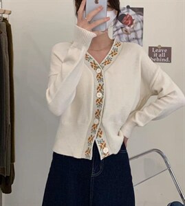 958复古拼色开衫图片
