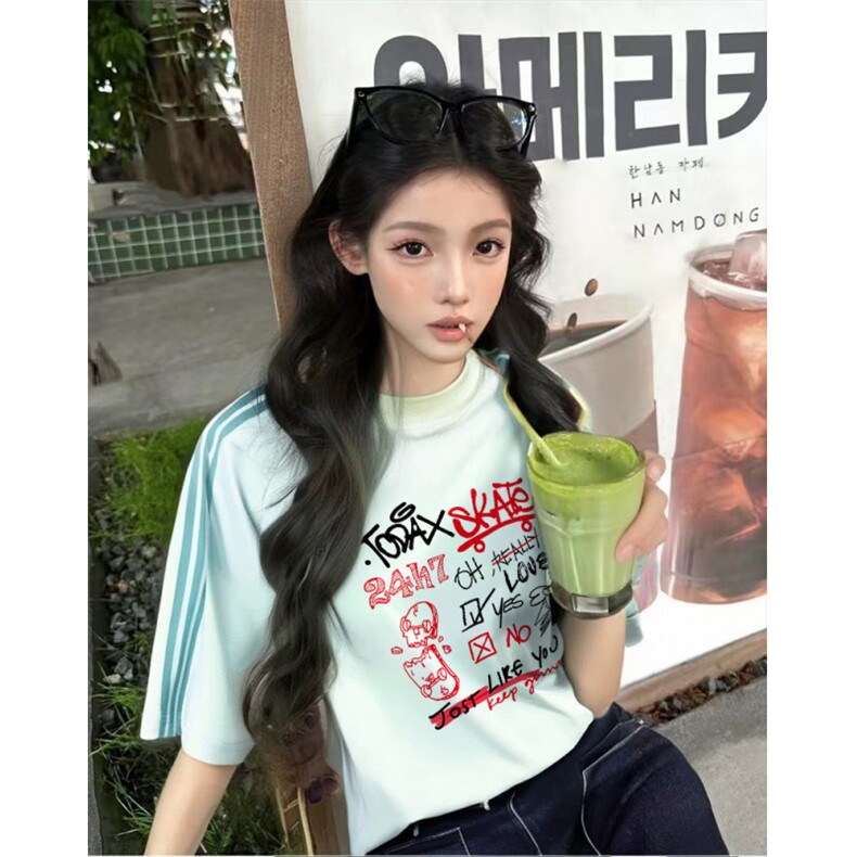 抖音得物品质二开240克宽松纯棉美式潮牌印花三条杠中性风短袖T恤,男装T恤,电商A486