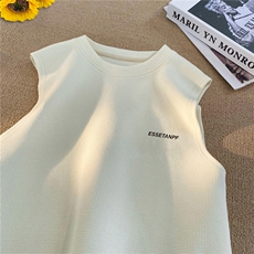 乳白色