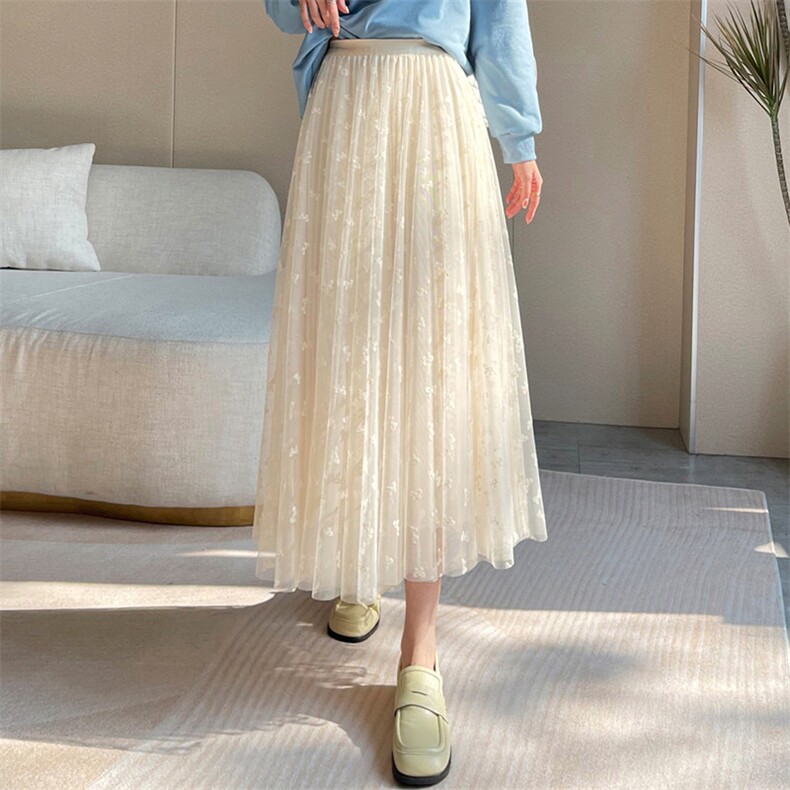 碎花半身裙女春秋薄款小众设计感高腰中长款a字裙子网纱半身长裙，女装半身裙，灵动羽绒服工厂