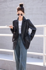 PU皮西装外套女秋季复古西服2025新款小个子复古外套女宽松港风潮，女装西装，意芙