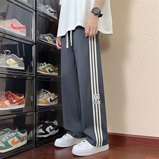深灰色