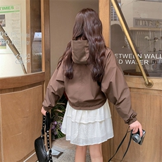 【现货】咖色拼皮连帽休闲外套秋季夹克衫上衣2C353+705#P165K248，女装短外套，2C353