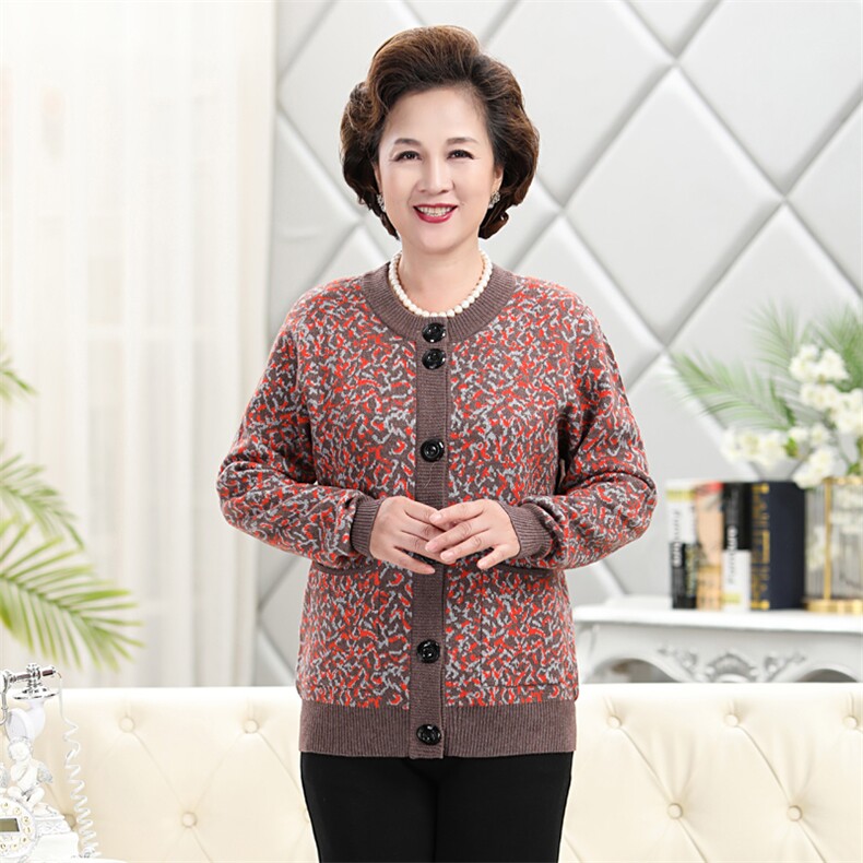 2025年秋季中老年女豹纹开衫时尚百搭通勤,女装短外套,亚东羊绒制品