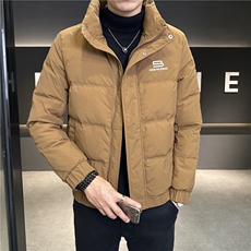 卡其色