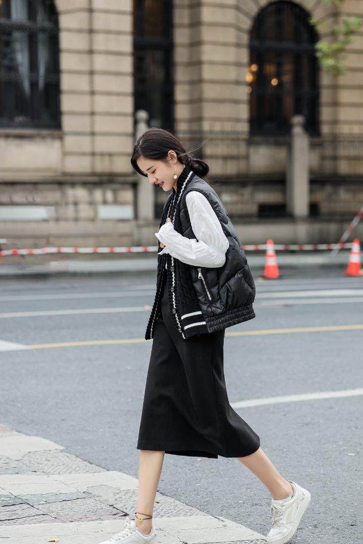 现货羽绒拼接马甲，女装马甲，维多利亚