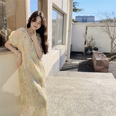 法式V领泡泡袖连衣裙女2025夏季新款甜美减龄温柔风黄色碎花长裙，女装连衣裙，2C229