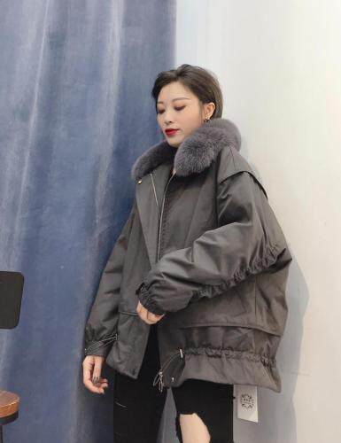 冬季新款真毛领派克服，女装，琼卿格