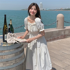 时尚甜美白色连衣裙女夏季新款泡泡袖收腰显瘦气质长裙可退换图片