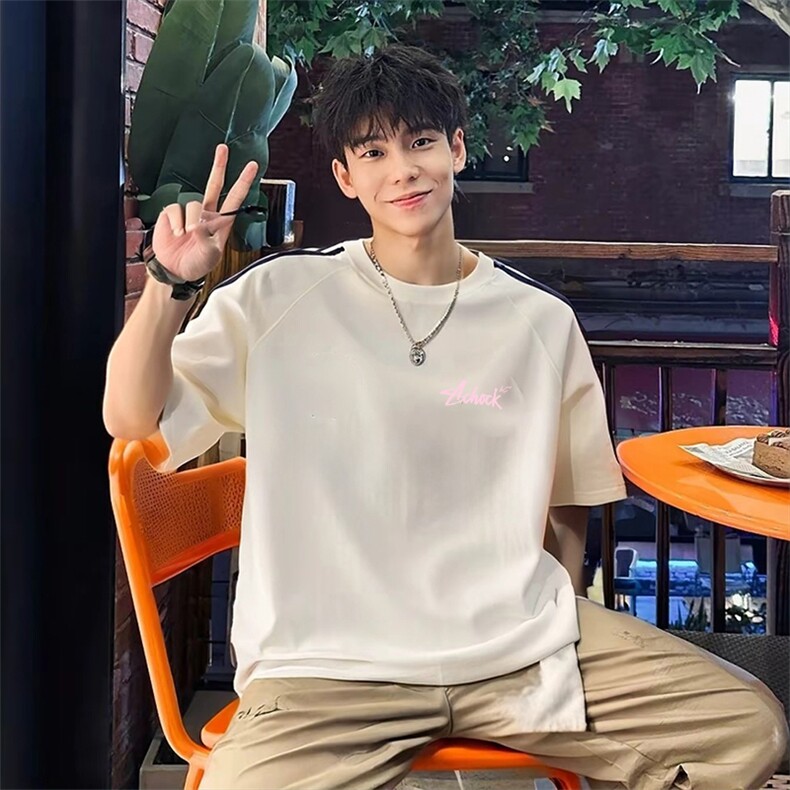 抖音得物高品质二开240克宽松纯棉美式潮牌三条杠织带短袖T恤，男装T恤，电商A486-1