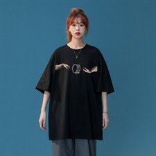 黑色