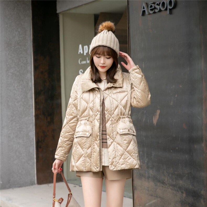 现货高品质标90绒羽绒服，女装羽绒服，艾依佳人