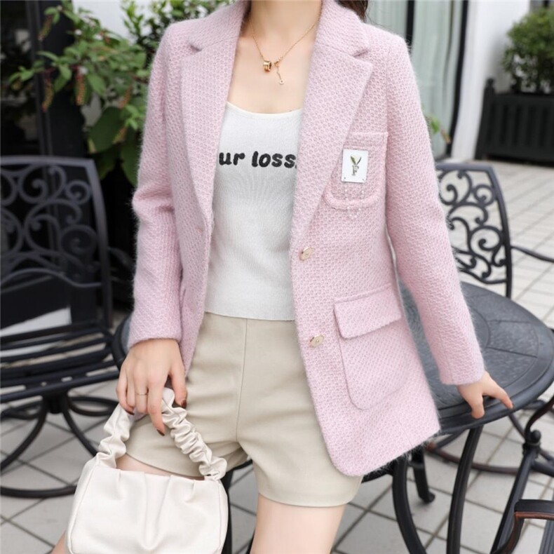 毛呢外套，女装毛呢外套，依生伴