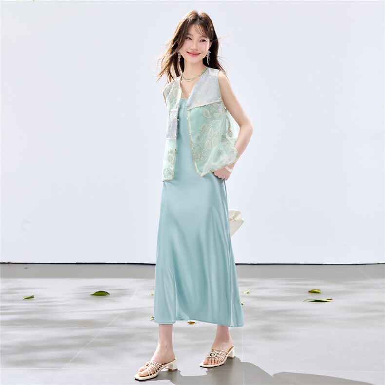 夏季新款现货！2026新中式拼接款重工刺绣马甲+珍珠吊带裙套装女,女装套装/套裙,宝儿家