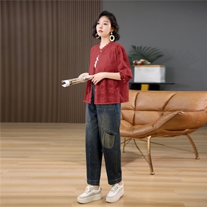 时尚绣花套装女秋季2025年新款妈妈洋气宽松长袖衬衫牛仔裤两件套图片