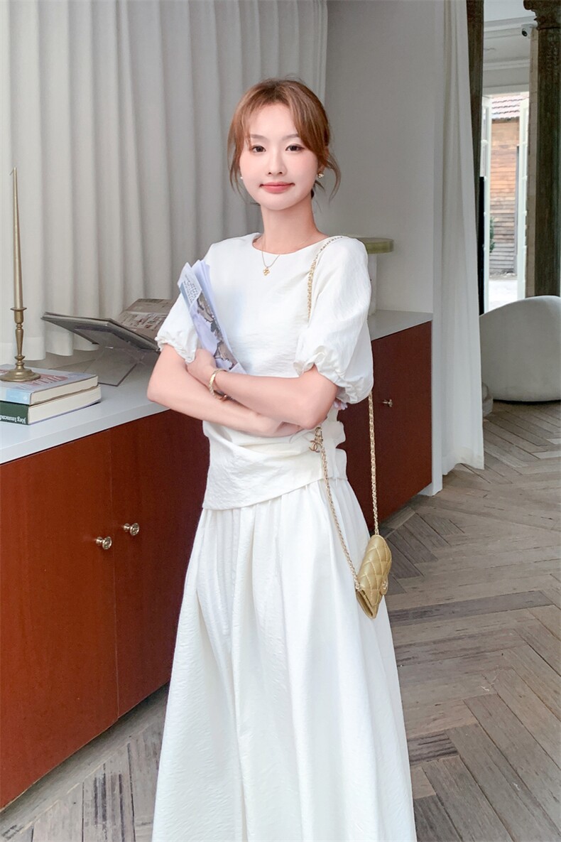 2025夏季新款法式气质简约穿搭套装女显瘦无袖背心半身裙两件套潮,女装套装/套裙,2C088