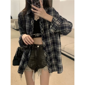 韩式复古长袖格子衬衫外套女春秋季设计感宽松小众百搭翻领衬衣潮图片