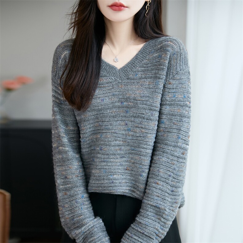2025年秋季彩虹V领时尚百搭通勤套头长袖，女装针织衫/毛衣，九嘉羊绒