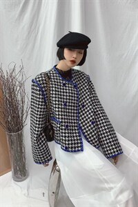 现货秋款小香风外套图片