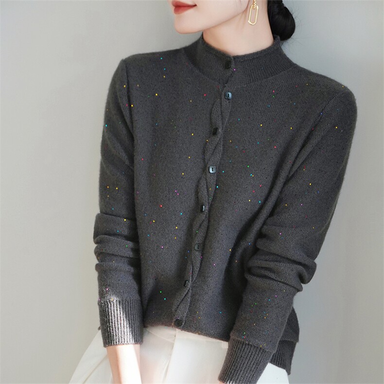 2025年秋季常规款时尚百搭通勤简约休闲半高领彩色纽扣开衫，女装针织衫/毛衣，暖烁羊绒