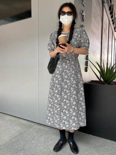 碎花图案连衣裙，女装连衣裙，LIN.Y
