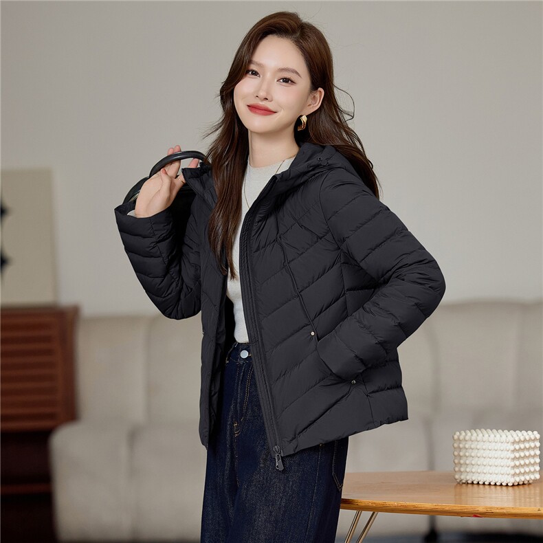 现货2025年冬季时尚休闲连帽保暖羽绒服,女装羽绒服,依恋蒂丝