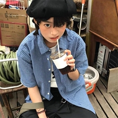 蓝色
